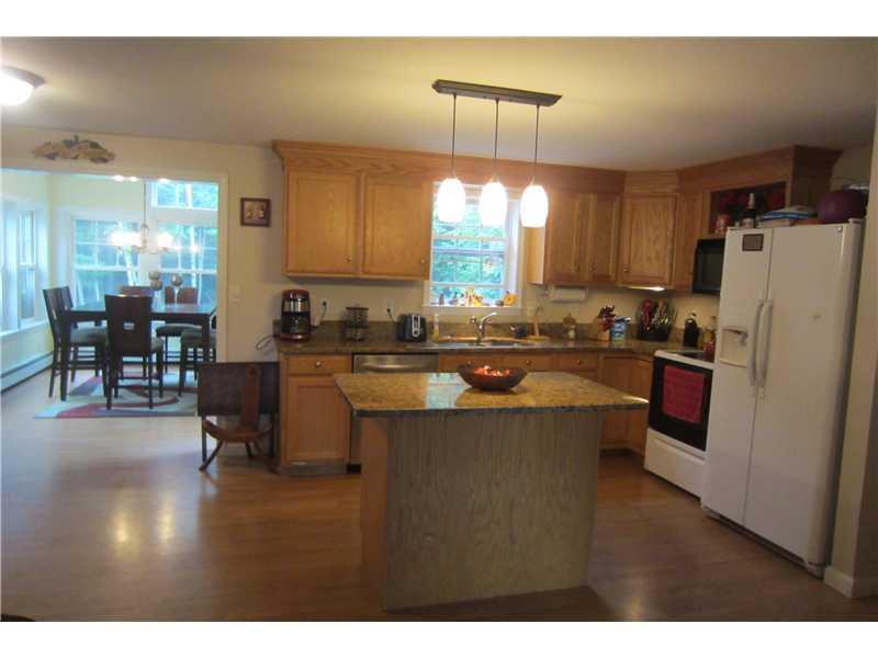 21 Wood Pond Road Brunswick, ME 04011 - Photo 10 of 30 Kitchen.