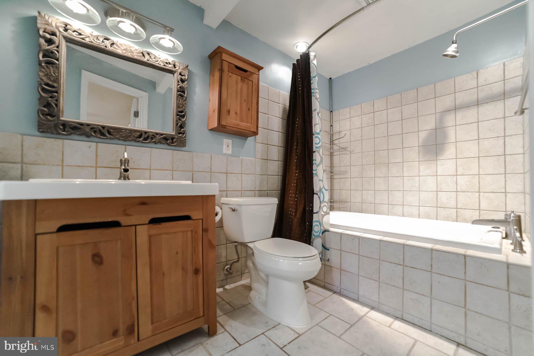 5030 Nicholas Road Waldorf, MD 20601 - Photo 24 of 39 Primary En Suite Path
