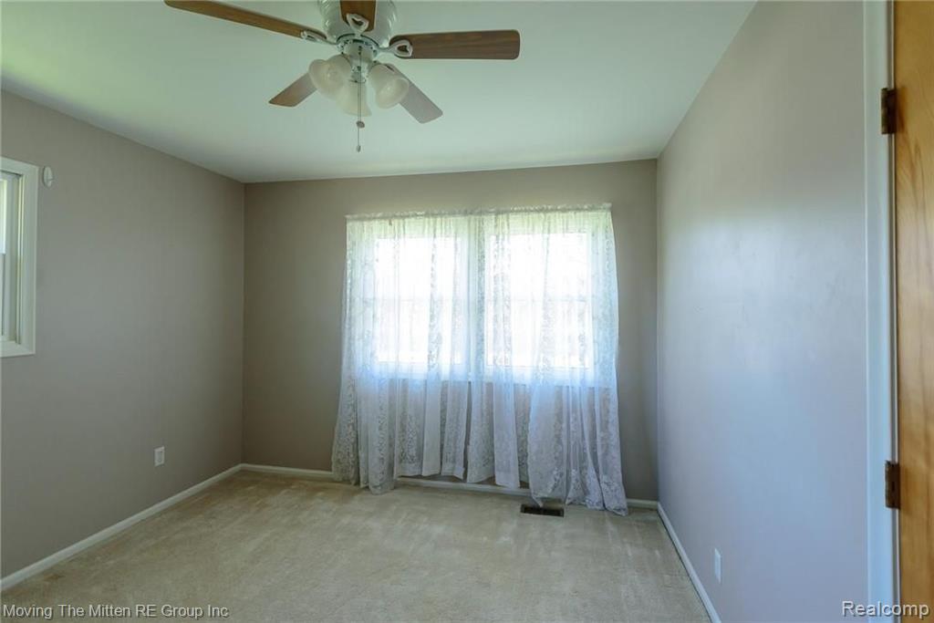 45850 Hull Road Belleville, MI 48111 - Photo 19 of 59
