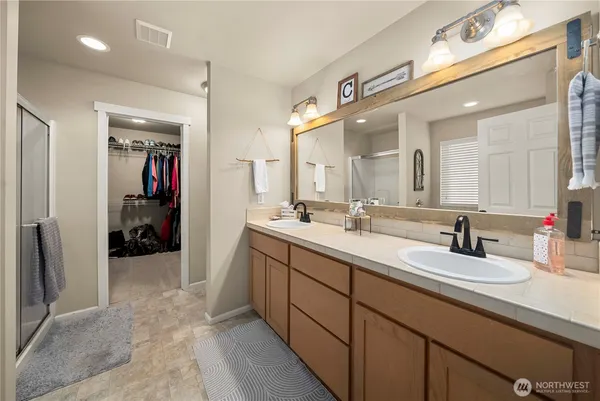 $3,500 | 18221 123rd Street East, Bonney Lake, WA 98391