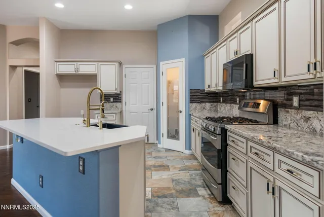 $599,000 | 1498 River Park Parkway, Dayton, NV 89403