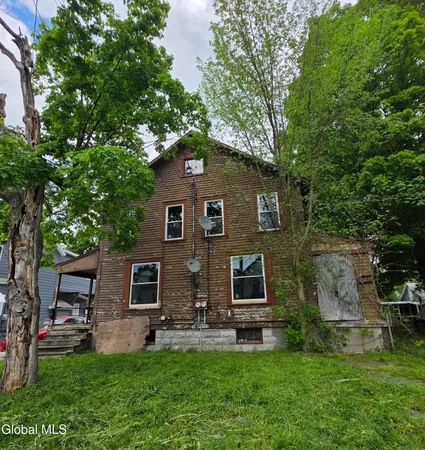 $100,000 | 12-14 Lincoln Street, Granville, NY 12832