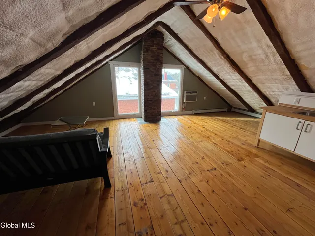 $1,500 | 715 Hudson Avenue, Unit E, Stillwater, NY 12170