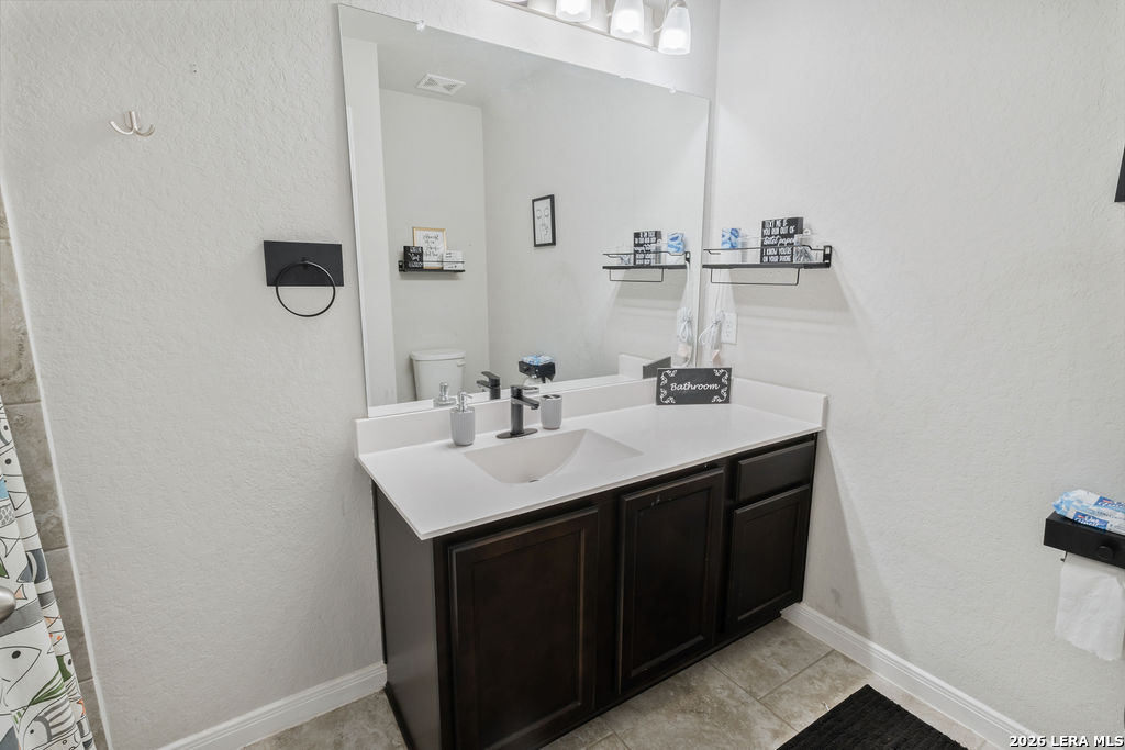 2111 Rhesus View San Antonio, TX 78245 - Photo 9 of 20