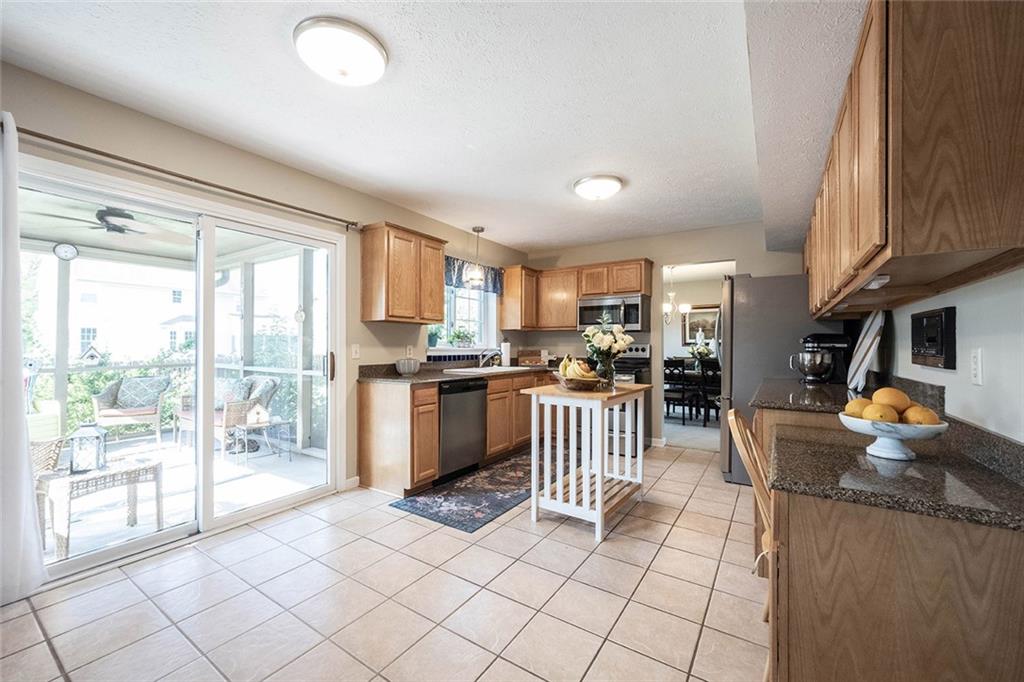 7557 Winding Way Fishers, IN 46038 - Photo 11 of 54 Gallery Image 11