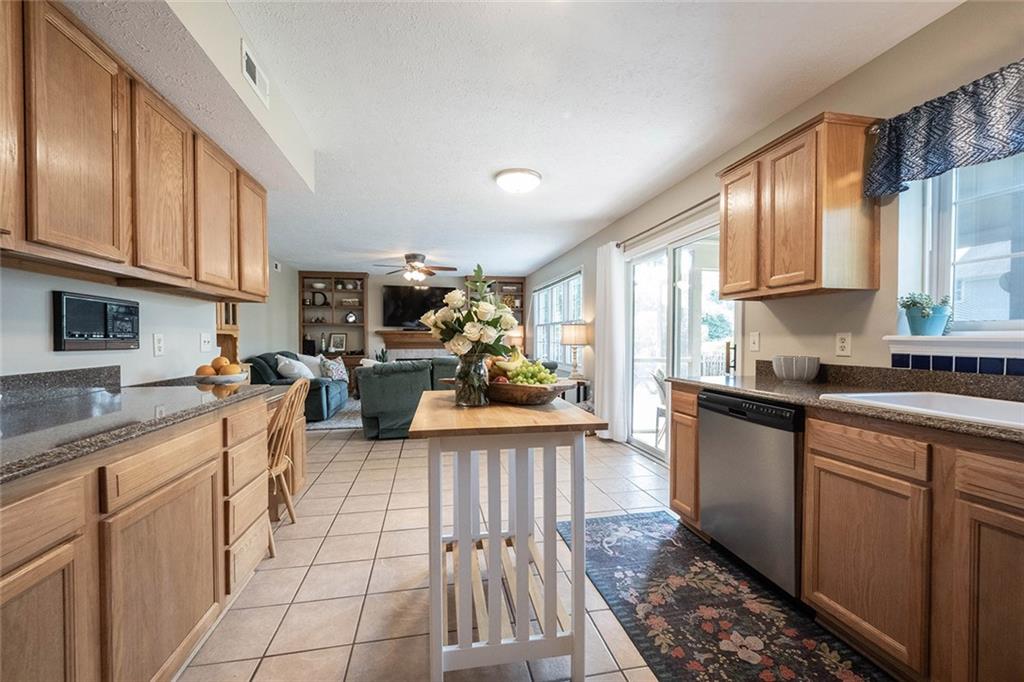 7557 Winding Way Fishers, IN 46038 - Photo 13 of 54 Gallery Image 13