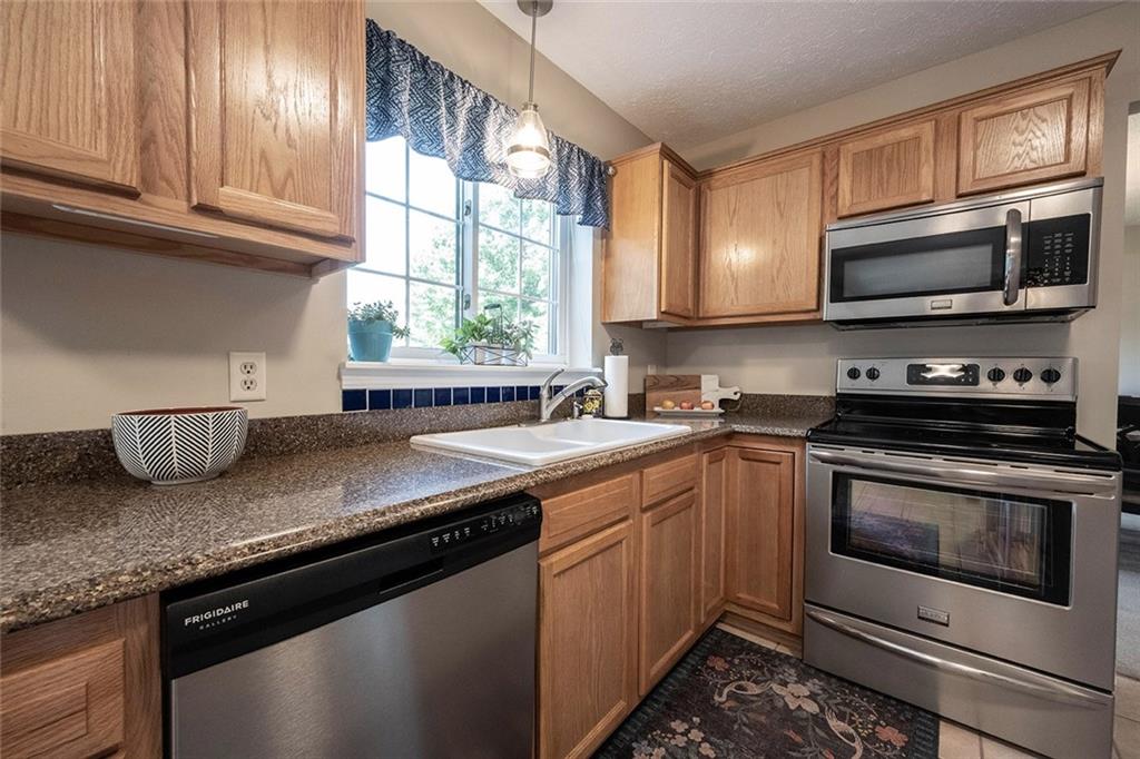7557 Winding Way Fishers, IN 46038 - Photo 15 of 54 Gallery Image 15