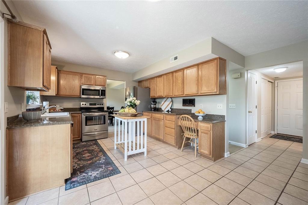 7557 Winding Way Fishers, IN 46038 - Photo 16 of 54 Gallery Image 16