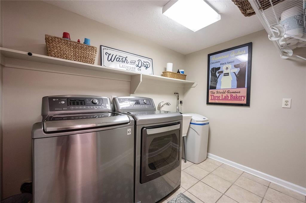 7557 Winding Way Fishers, IN 46038 - Photo 26 of 54 Gallery Image 26