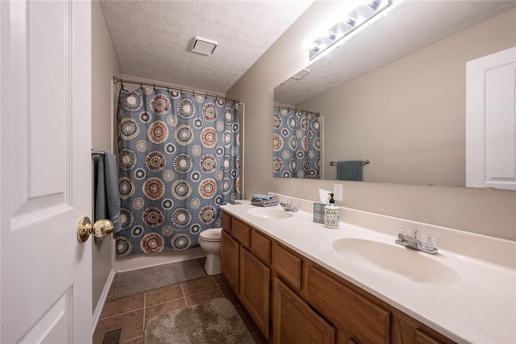 7557 Winding Way Fishers, IN 46038 - Photo 39 of 54 Gallery Image 39