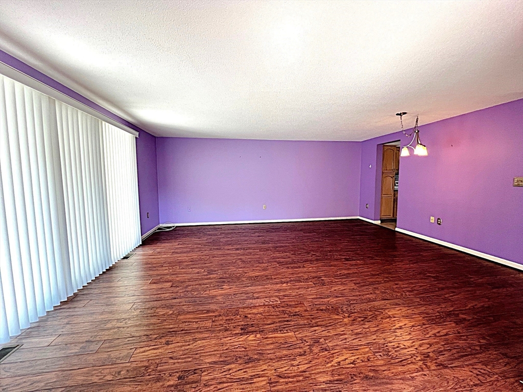 81 Abington Road, Unit 81 Danvers, MA 01923 - Photo 17 of 41