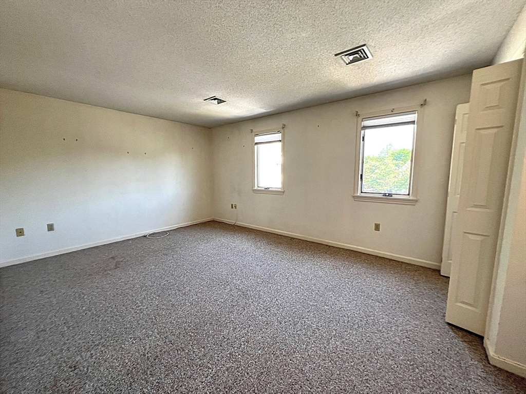 81 Abington Road, Unit 81 Danvers, MA 01923 - Photo 20 of 41