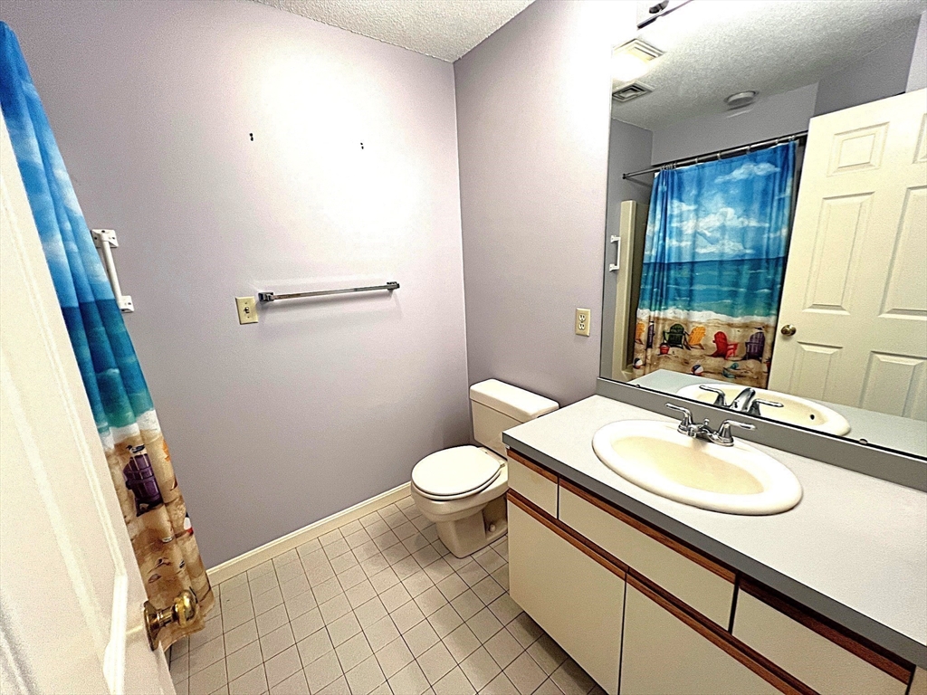 81 Abington Road, Unit 81 Danvers, MA 01923 - Photo 23 of 41