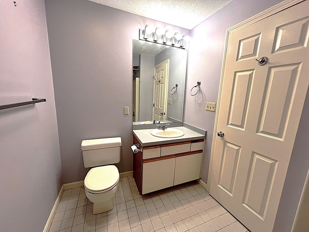 81 Abington Road, Unit 81 Danvers, MA 01923 - Photo 26 of 41