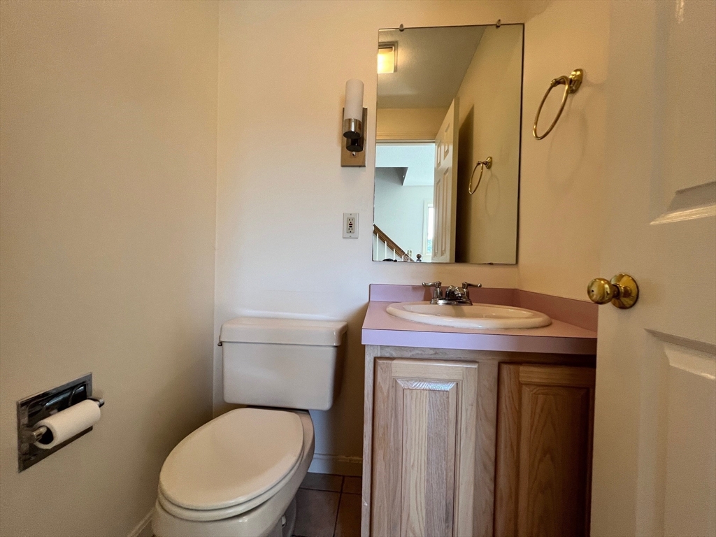 81 Abington Road, Unit 81 Danvers, MA 01923 - Photo 31 of 41