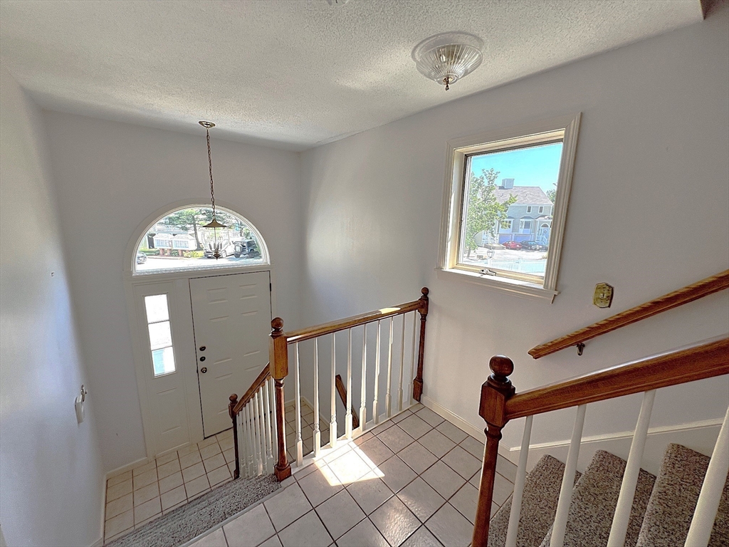 81 Abington Road, Unit 81 Danvers, MA 01923 - Photo 6 of 41