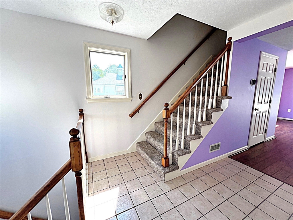 81 Abington Road, Unit 81 Danvers, MA 01923 - Photo 7 of 41