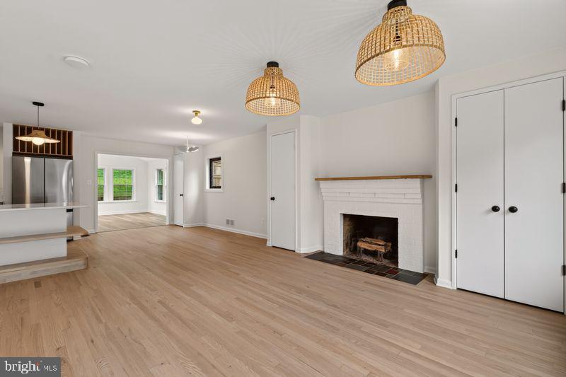 963 North Rochester Street Arlington, VA 22205 - Photo 5 of 43 Gallery Image 5