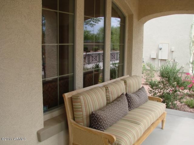 5044 South Key Biscayne Drive Gilbert, AZ 85298 - Photo 2 of 20 Porch