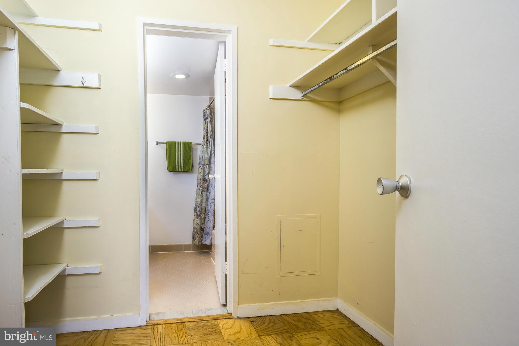 1900 Lyttonsville Road, Unit 1101 Silver Spring, MD 20910 - Photo 11 of 30 Interior (General)