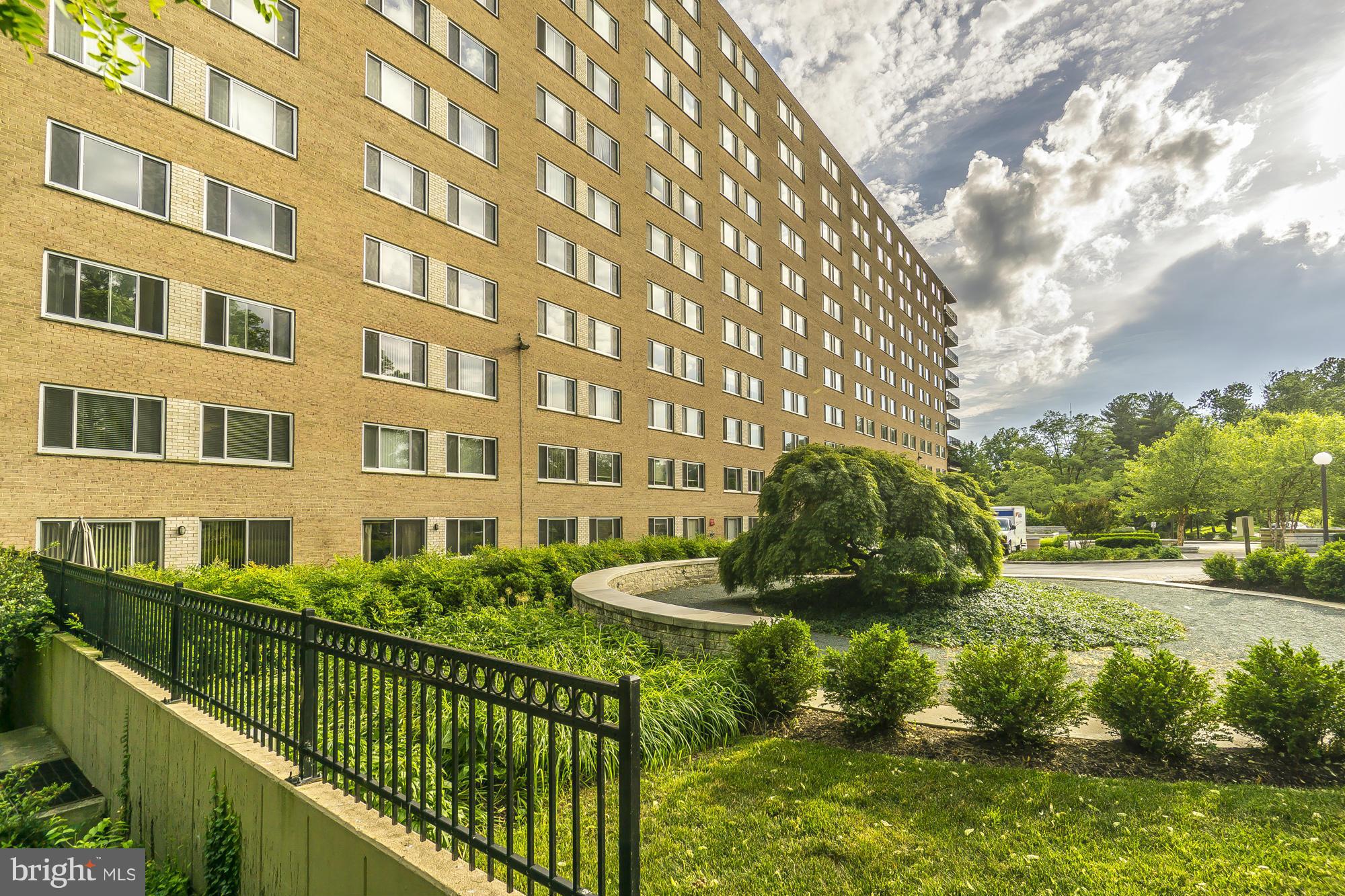 1900 Lyttonsville Road, Unit 1101 Silver Spring, MD 20910 - Photo 28 of 30 Exterior (Front)
