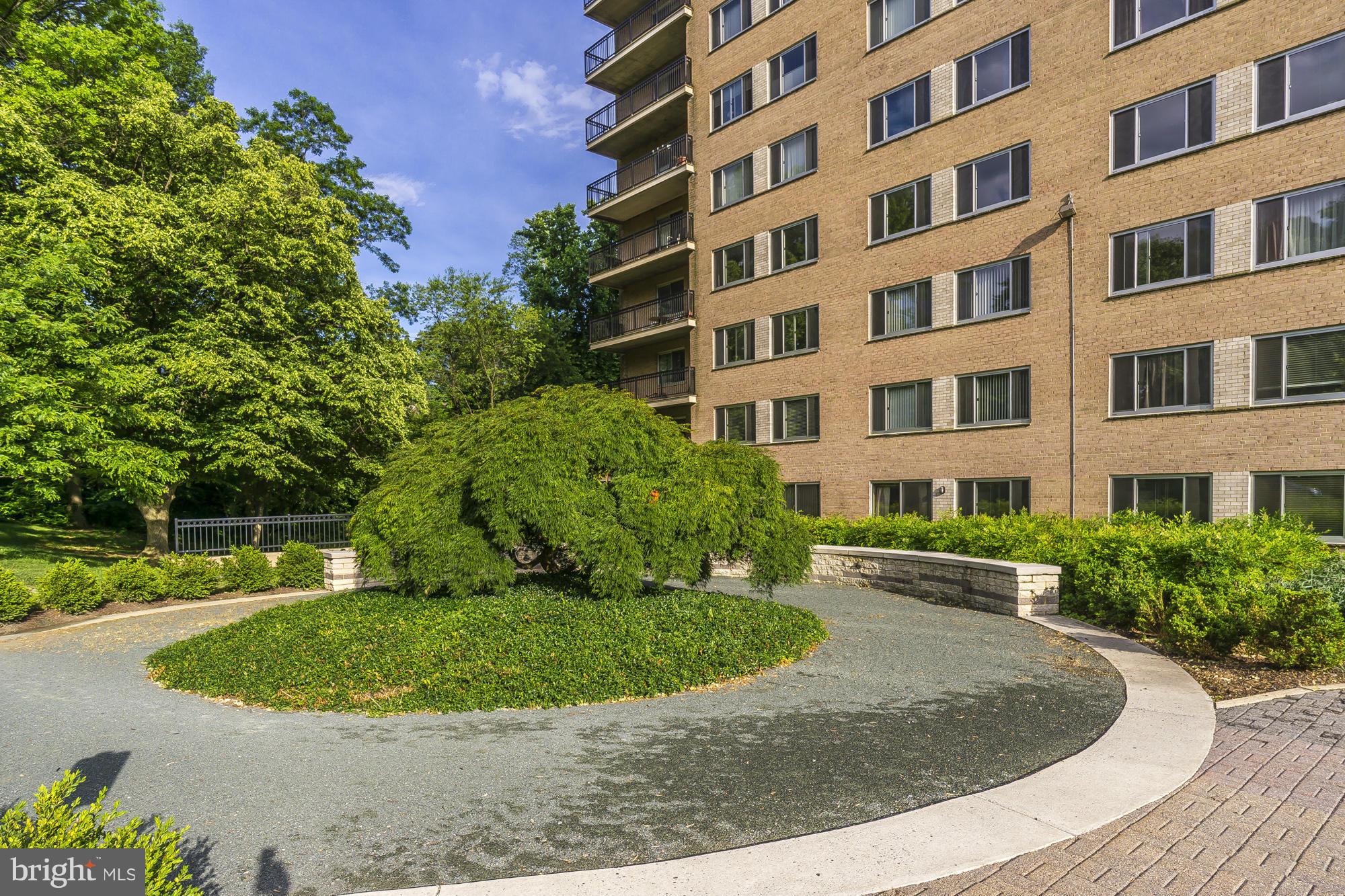 1900 Lyttonsville Road, Unit 1101 Silver Spring, MD 20910 - Photo 29 of 30 Exterior (Front)