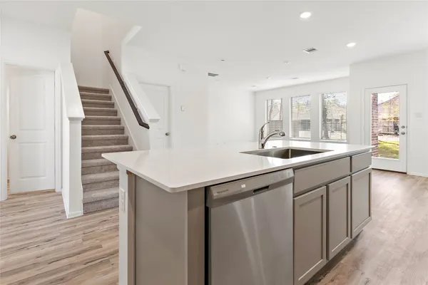 $3,000 | 7594 Angels Lndg Lane, Porter, TX 77365