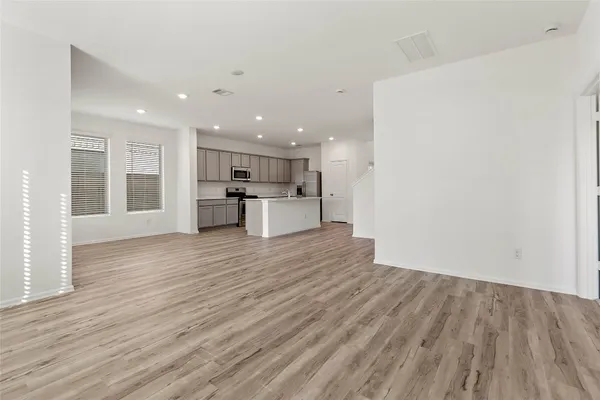 $3,000 | 7594 Angels Lndg Lane, Porter, TX 77365