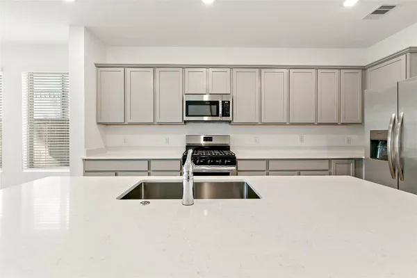 $3,000 | 7594 Angels Lndg Lane, Porter, TX 77365