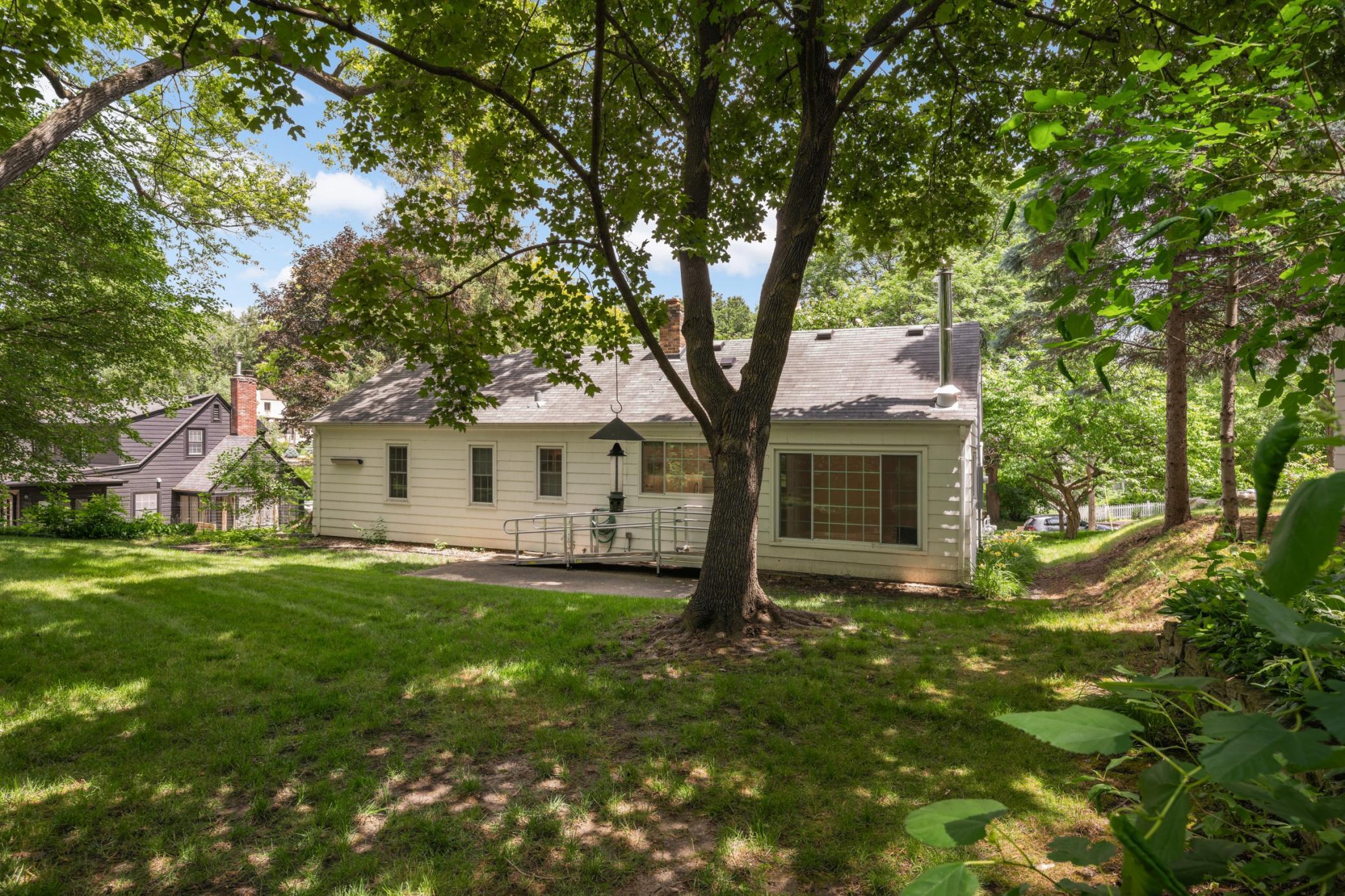 624 Pleasant Street Excelsior, MN 55331 - Photo 26 of 37