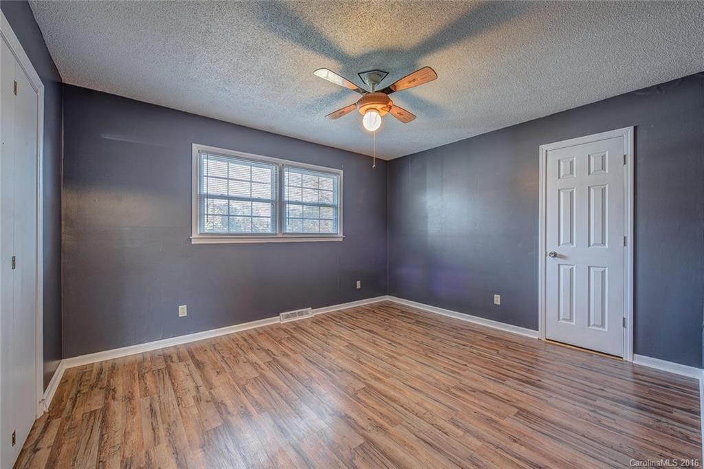 2374 Old Field Road Gastonia, NC 28056 - Photo 12 of 21 Gallery Image 12