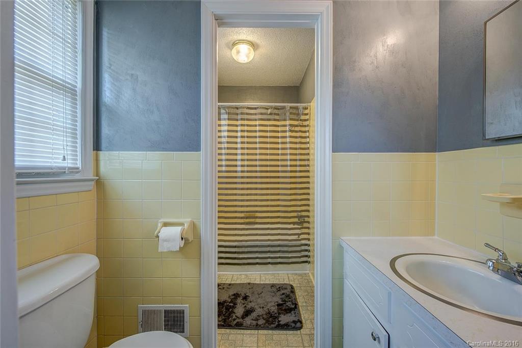 2374 Old Field Road Gastonia, NC 28056 - Photo 15 of 21 Gallery Image 15