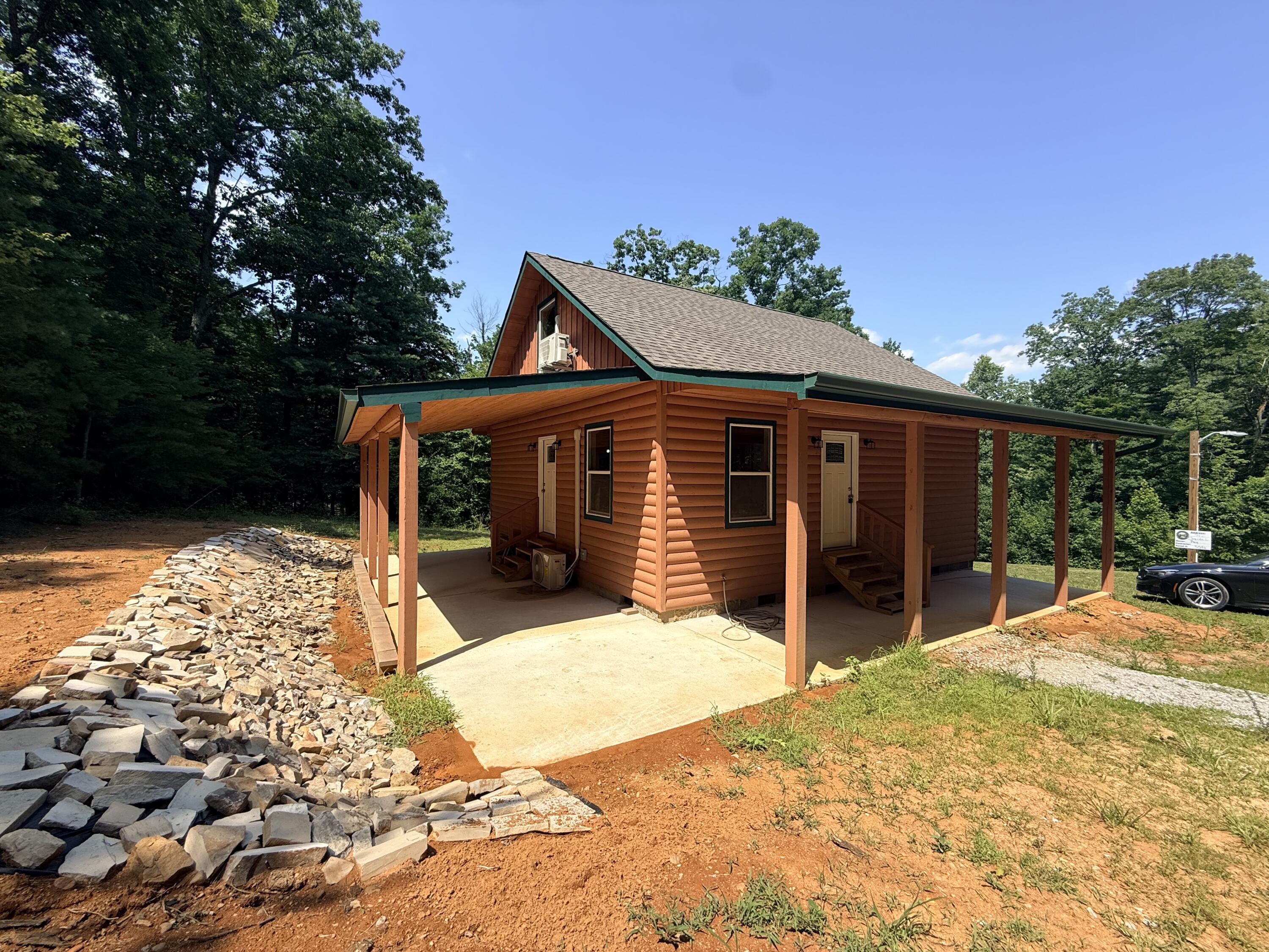 345 Magnolia Dr Spring Spring City, TN 37381 - Photo 2 of 23 IMG_7279