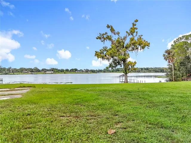 $750,000 | 16635 County Road 450, Umatilla, FL 32784