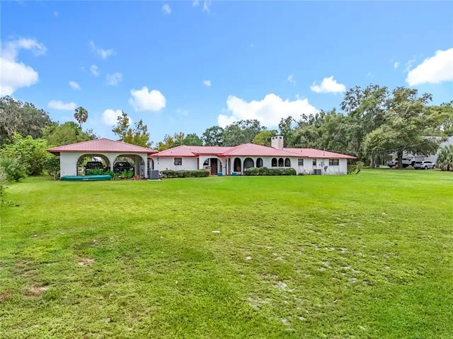 $750,000 | 16635 County Road 450, Umatilla, FL 32784