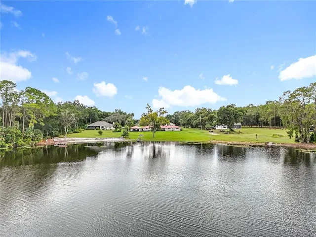 $750,000 | 16635 County Road 450, Umatilla, FL 32784