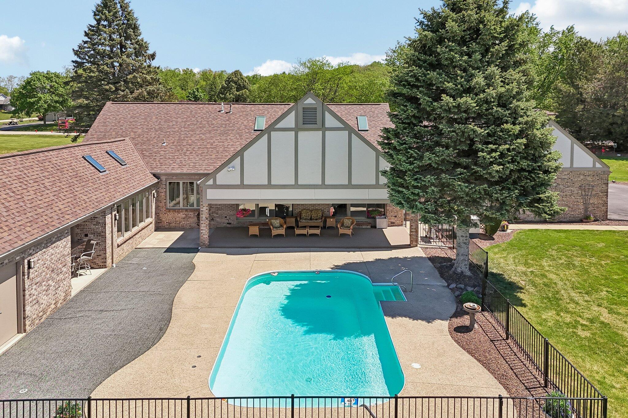 7604 Tree View Lane Caledonia, WI 53108 - Photo 80 of 90 7604 Treeview Dr (84)