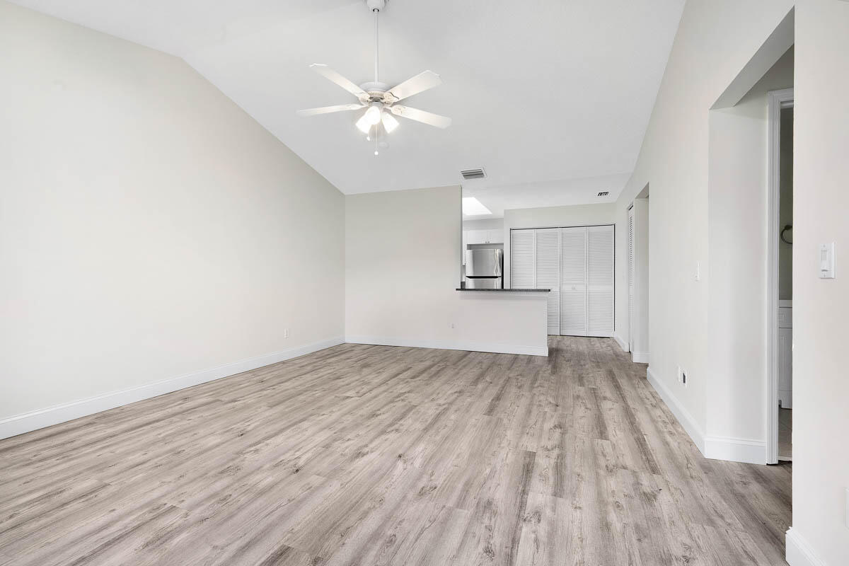 9015 Southeast Hobe Ridge Avenue Hobe Sound, FL 33455 - Photo 7 of 18 JF_9015_Hobe_Ridge_Rd-0003