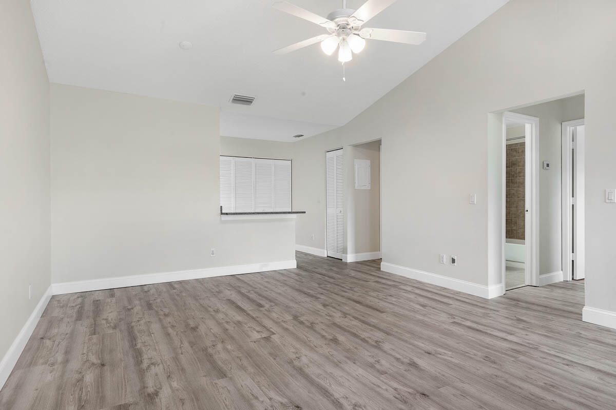 9015 Southeast Hobe Ridge Avenue Hobe Sound, FL 33455 - Photo 8 of 18 JF_9015_Hobe_Ridge_Rd-0004