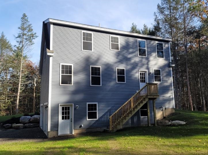 134 Sandown Road Danville, NH 03819 - Photo 3 of 16 Gallery Image 3