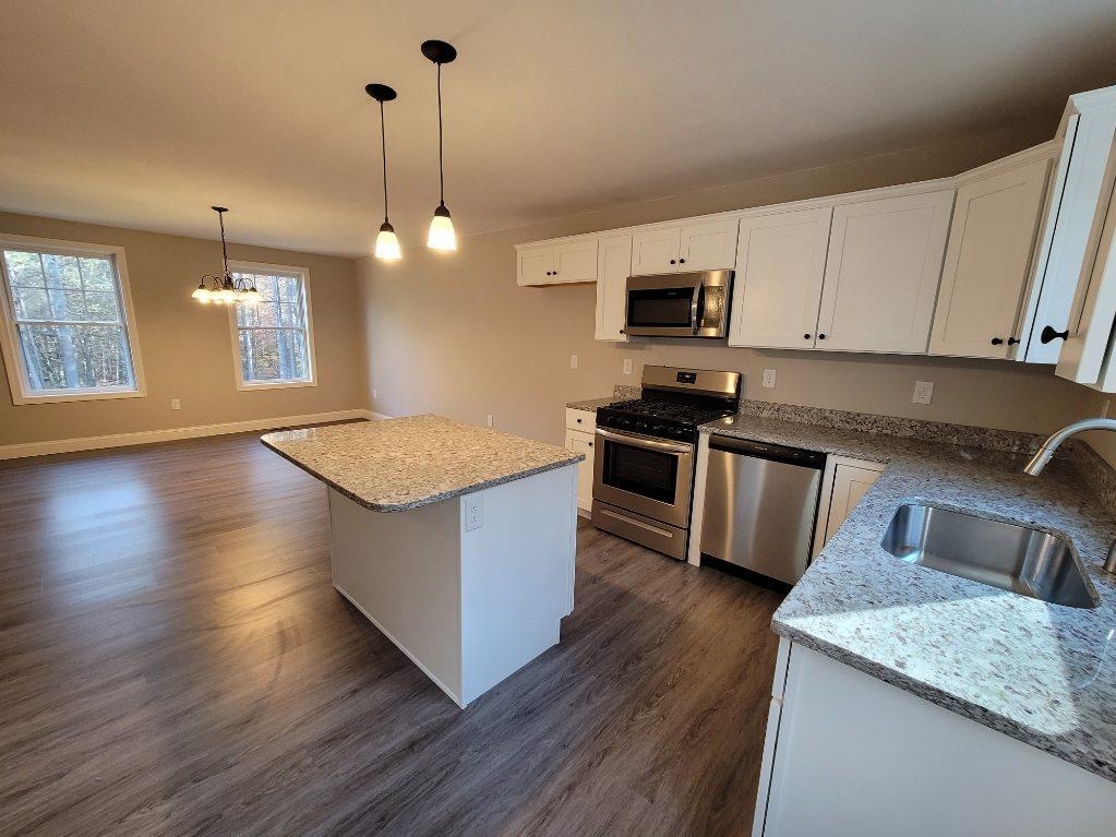 134 Sandown Road Danville, NH 03819 - Photo 5 of 16 Gallery Image 5