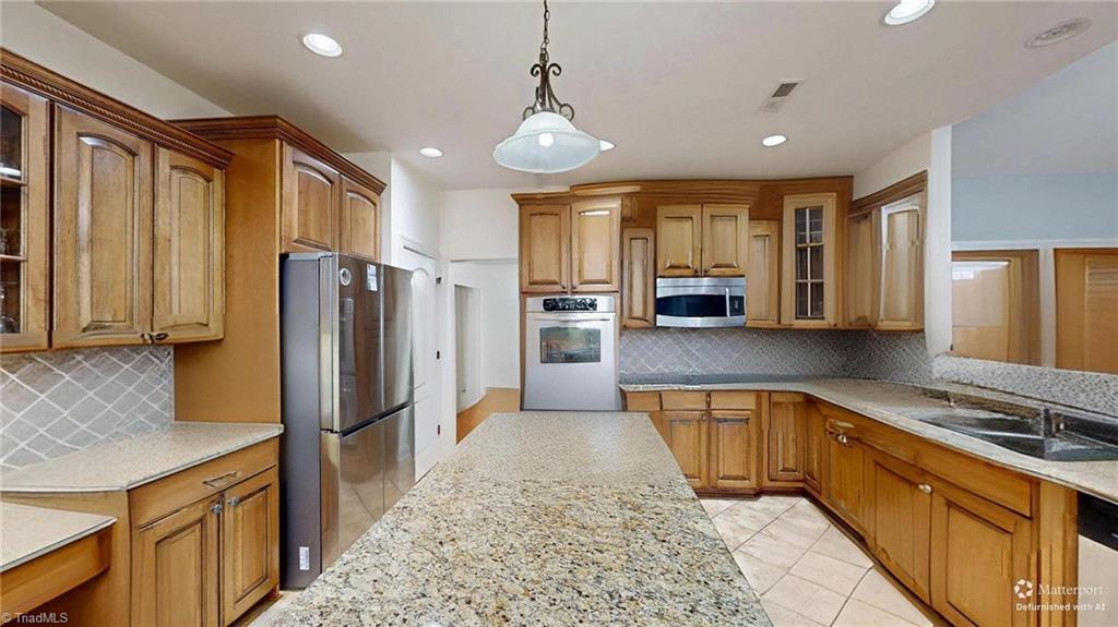 4413 Edbury Court High Point, NC 27265 - Photo 6 of 39 Photo is using AI to show it empty