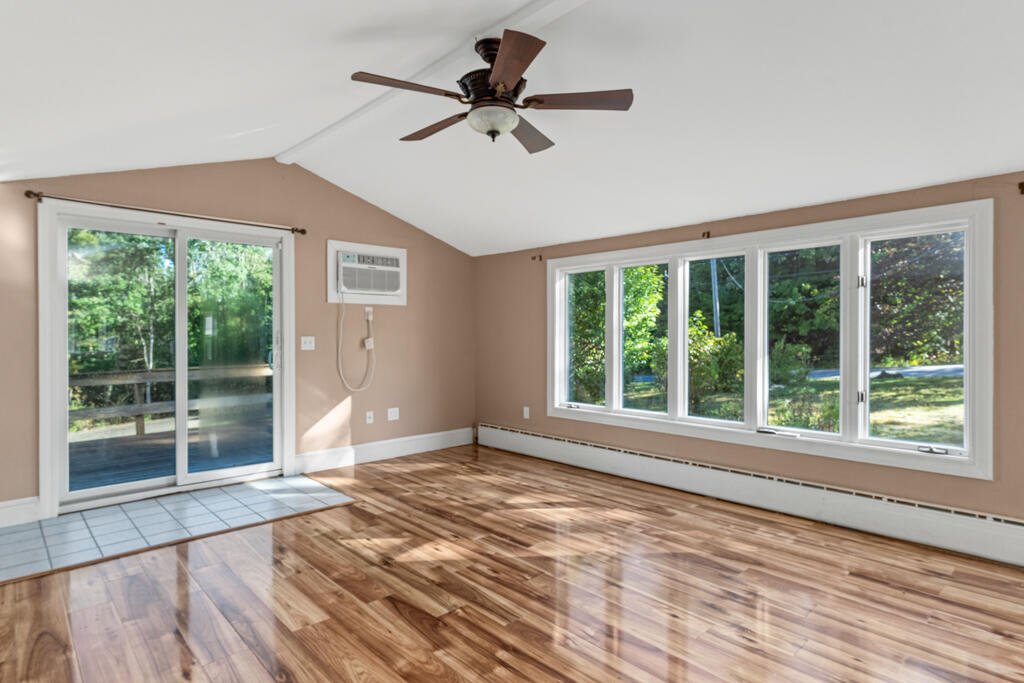 362 Gray Road Falmouth, ME 04105 - Photo 20 of 58 DSC01259
