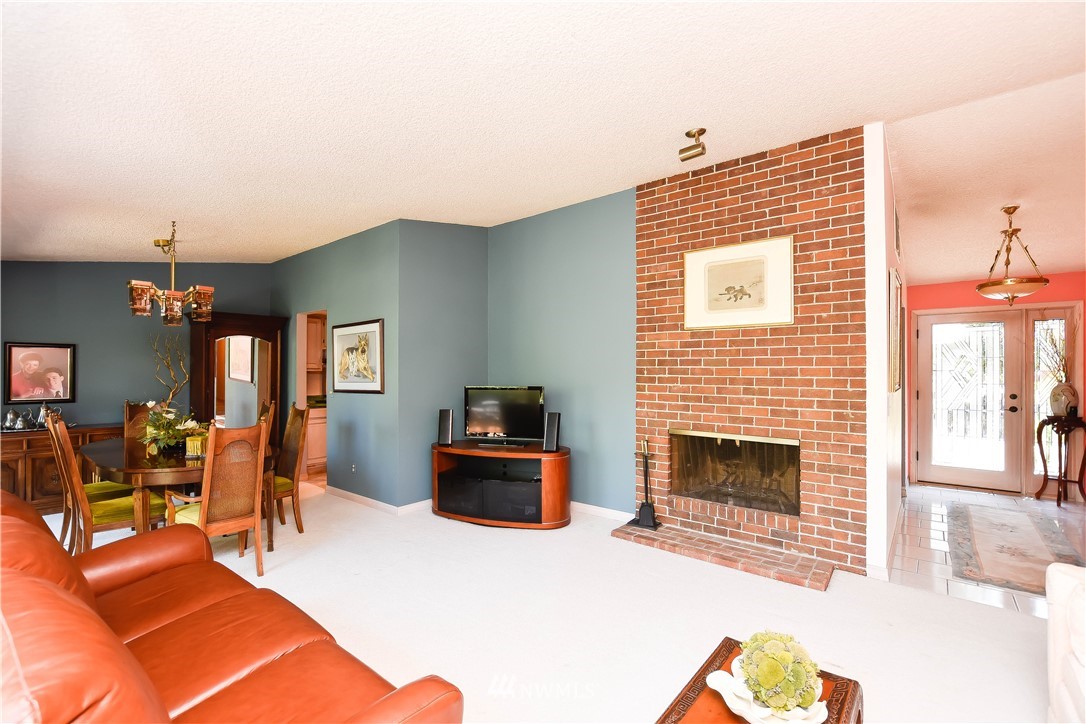 8810 Northeast 195th Street Bothell, WA 98011 - Photo 15 of 25
