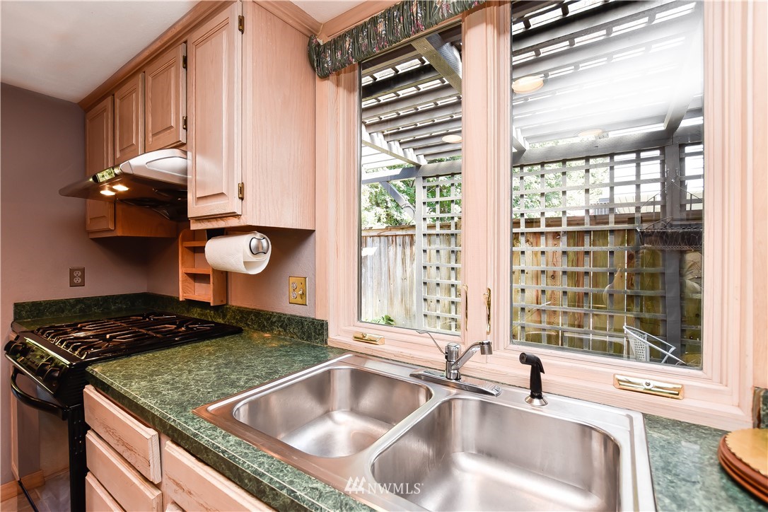 8810 Northeast 195th Street Bothell, WA 98011 - Photo 8 of 25