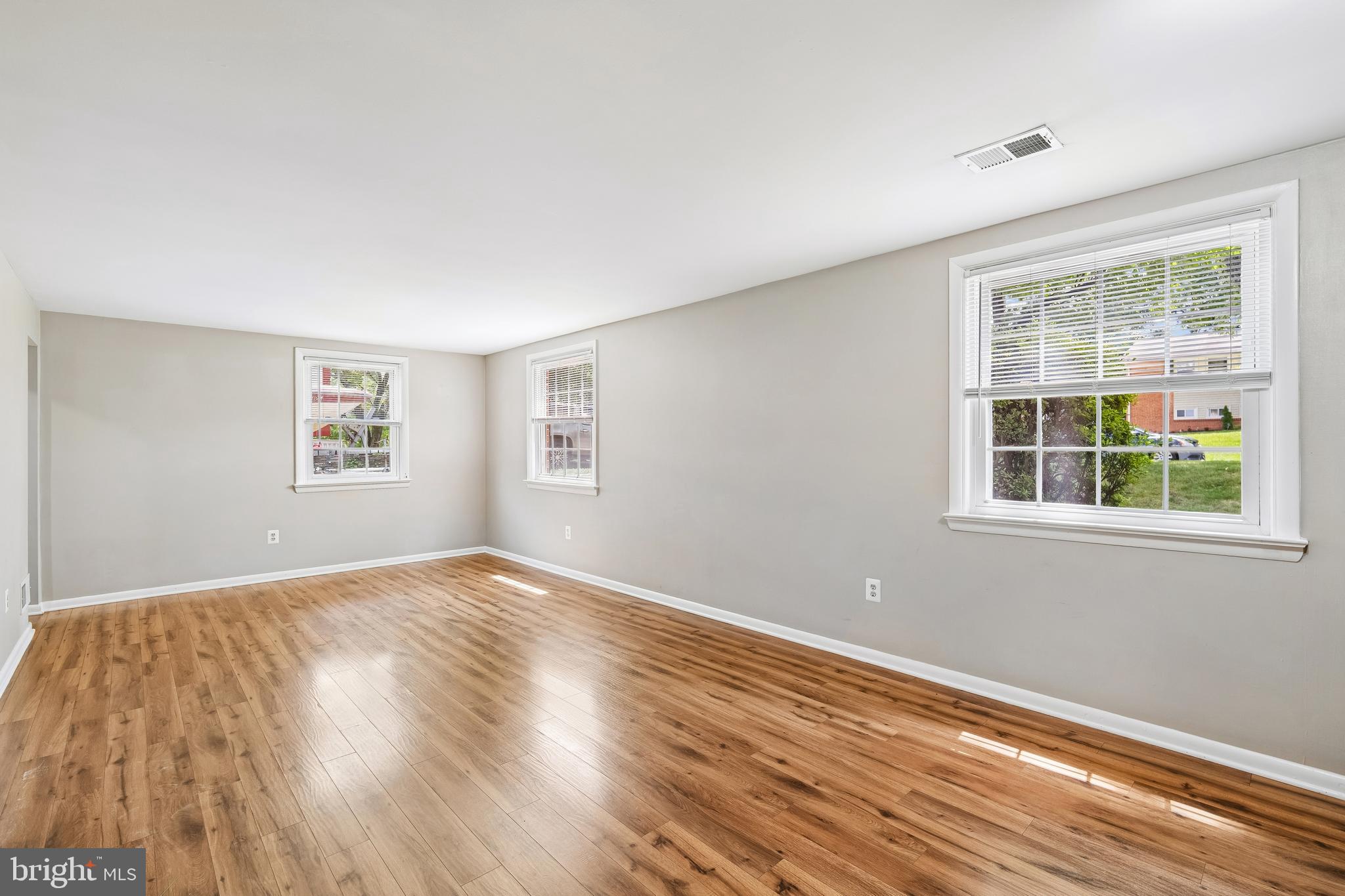1103 Playford Lane Silver Spring, MD 20901 - Photo 20 of 30 Family Room