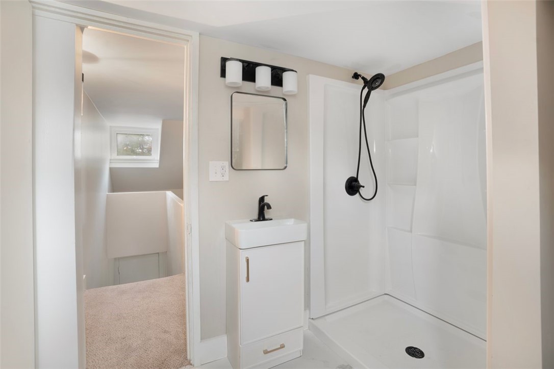 49 Oak Street Cranston, RI 02910 - Photo 19 of 33