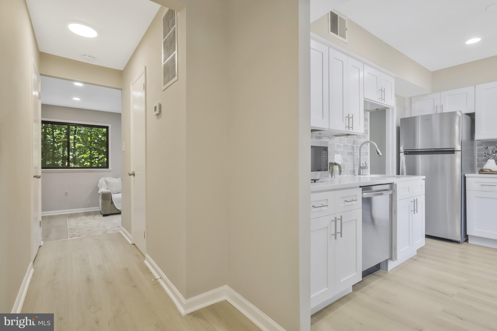 2361 Emerald Heights Court Reston, VA 20191 - Photo 12 of 55 Gallery Image 12