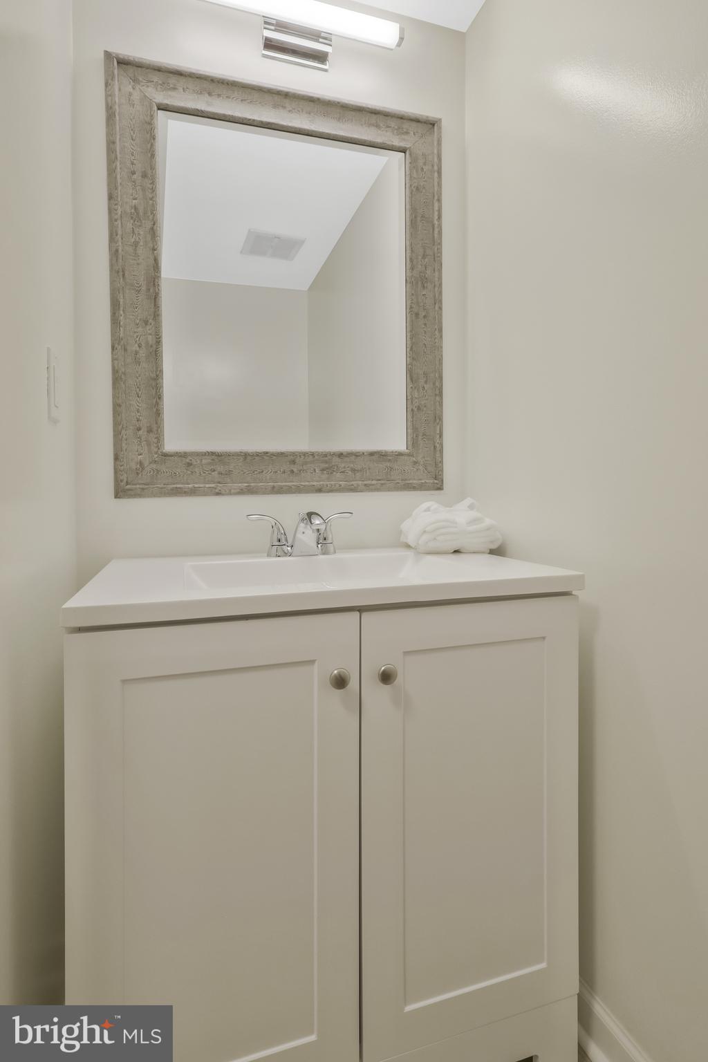 2361 Emerald Heights Court Reston, VA 20191 - Photo 46 of 55 Gallery Image 46