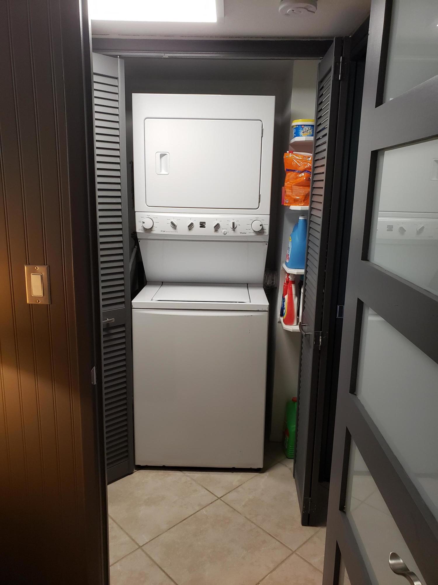 3980 Oaks Clubhouse Drive, Unit 101 Pompano Beach, FL 33069 - Photo 23 of 31 Washer & Dryer